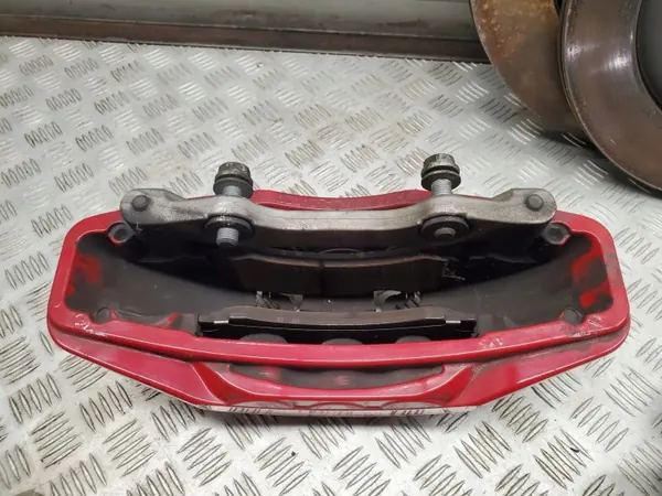Audi Q8 2021 Remschijf & Remklauw Set OEM 4M0615601P image 10