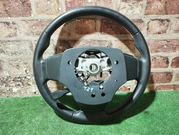 Volante Multifuncional Toyota Avensis image 2