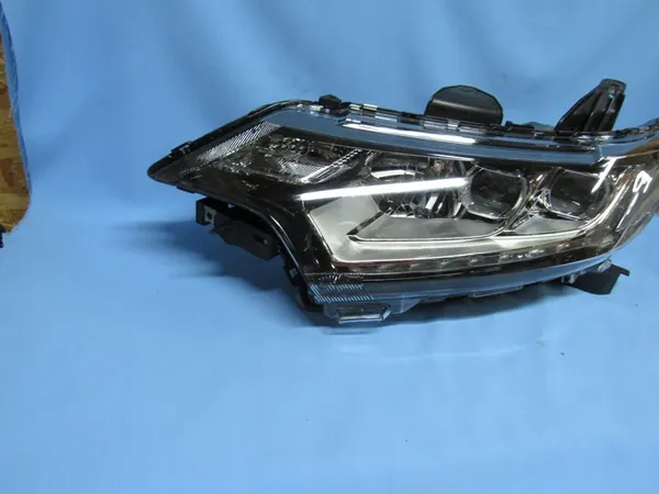 Luz izquierda Mitsubishi Outlander III Full LED image 2