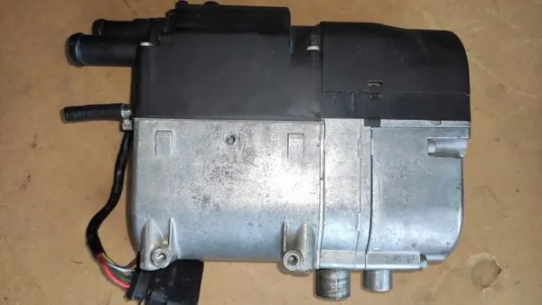 Webasto Eberspaecher Hydronic II D5WSC 252598 Käytetty image 3