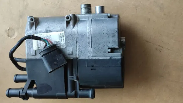 Webasto Eberspaecher Hydronic II D5WSC 252598 Käytetty image 6