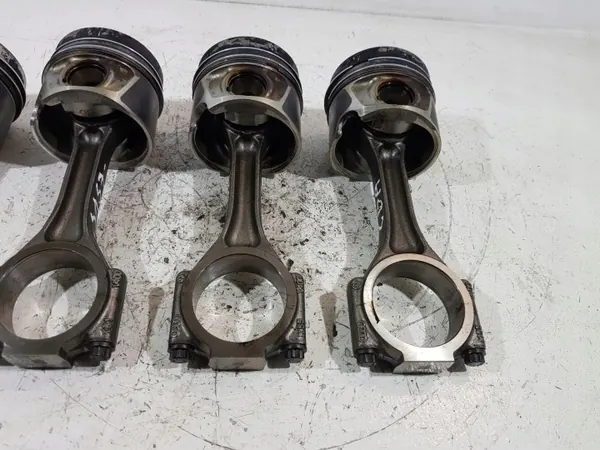 Biela OEM 038J 03L101K para VW Golf VI image 3