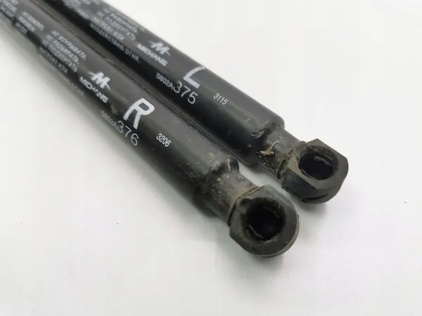 Mitsubishi Outlander 2013 Bakluckdämpare OEM 5802A375 image 2