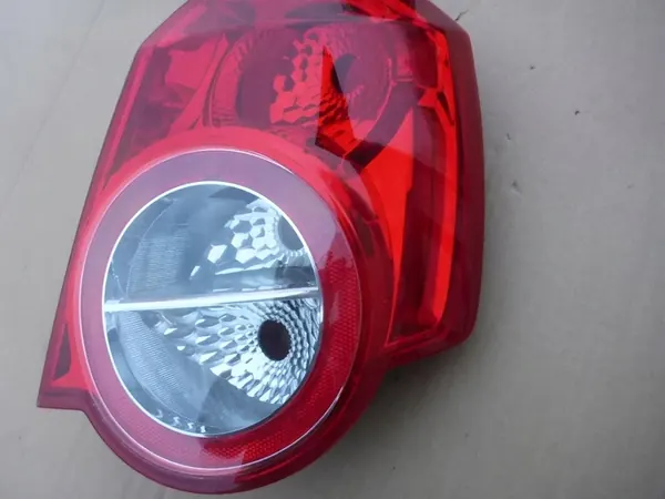 LÁMPARA TRASERA DERECHA CHEVROLET AVEO (T255) 2008-2011 image 3