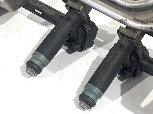 Carril de inyección OEM 06B133551H para Audi A4 B6 image 3