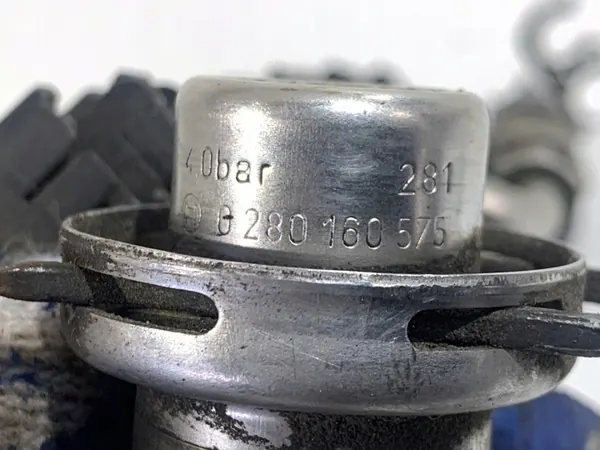 Carril de inyección OEM 06B133551H para Audi A4 B6 image 5