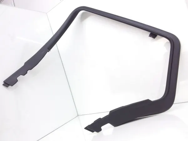 BMW Takaikkunan tiiviste OEM 7385070 - Käytetty image 2