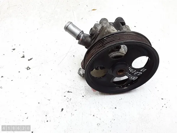 Bomba de direção Opel Insignia 2.0 CDTI Diesel 2013 OEM 55563329 image 2