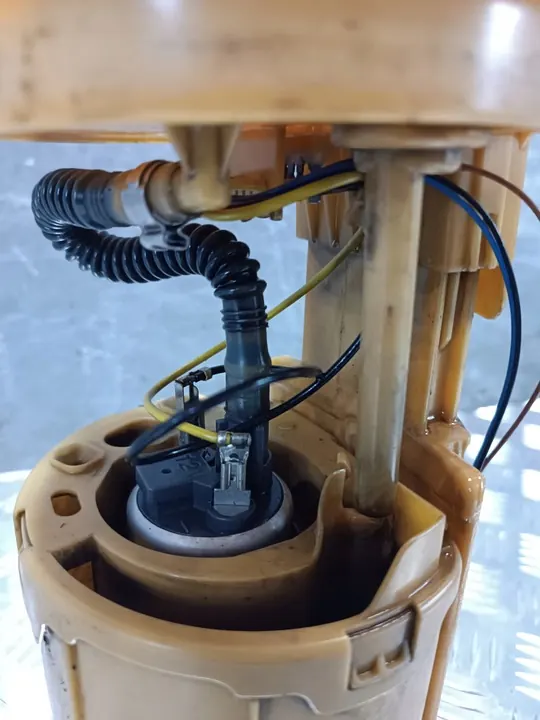 Bomba de Combustível VW Golf V Plus 2.0TDI image 9