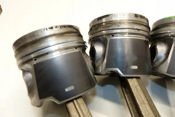 Kit Piston & Bielle Volvo OE pour 2.0 D4 D4204T5 image 5