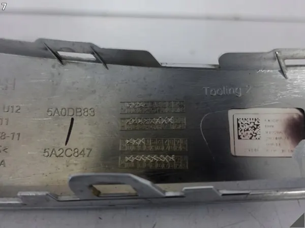 BMW OEM 67255856 Spoiler Para-choques Dianteiro Esquerdo image 8