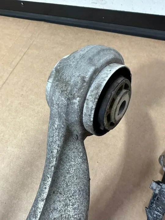 Fram vänster styrled Mercedes C W205 image 9