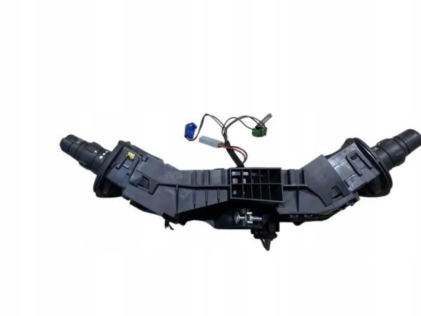 Commutateur Renault Clio III OEM 8200906794 - Occasion image 8