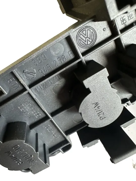 Gebruikt Rechter Achterlicht Inzet OEM 3B9945258B Passat B5 image 4