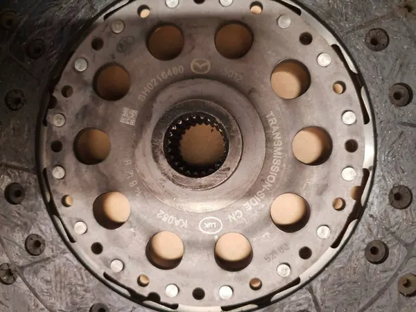 Kokonainen kaksimassajousi Mazda CX-5 2.2D image 4