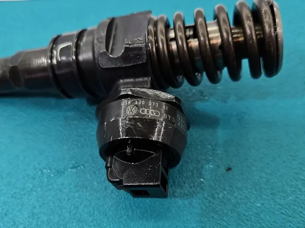Gebrauchte Seat OEM 0414720038 038130073AK Pumpe image 3