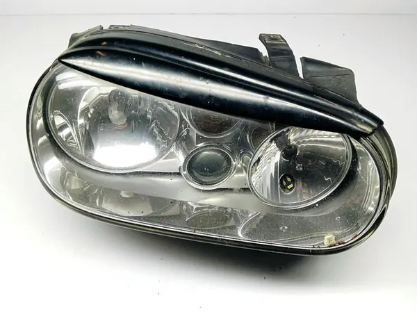 Farol Dianteiro Direito VALEO Volkswagen Golf IV 1.9 TDI image 1