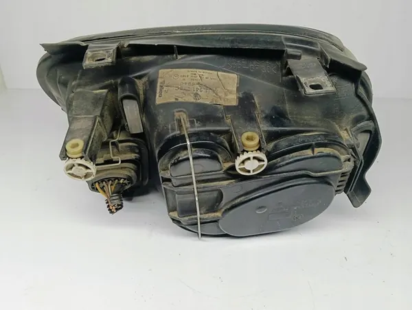 Farol Dianteiro Direito VALEO Volkswagen Golf IV 1.9 TDI image 2