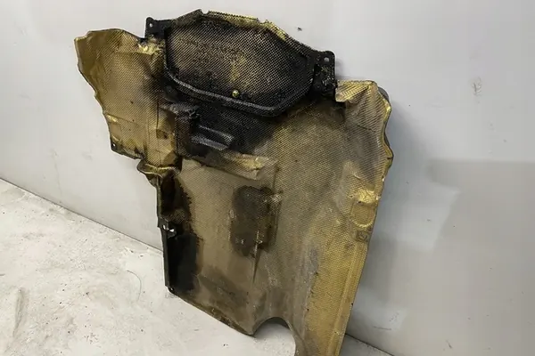 Moottorin kansi MERCEDES-BENZ CLK (C209) A2035201823 image 7