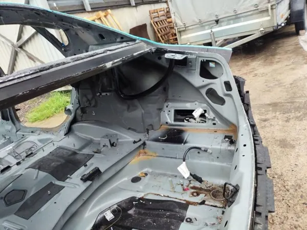 Panneau quart arrière droit Maserati OE 266554 image 6