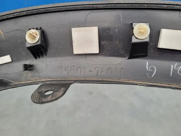 Lexus NX I etu oikea lokasuoja image 9