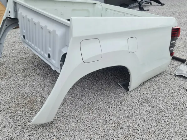 Mitsubishi L200 achter rechter spatbord OEM Paka burta błotnik wanna image 3