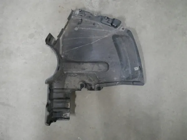 BMW E84 X1 Taka-aluslevy OEM 2990569 image 3
