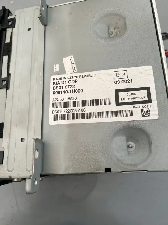 Radio Kia CEED OEM x96140-1h000 - Estado usado image 3