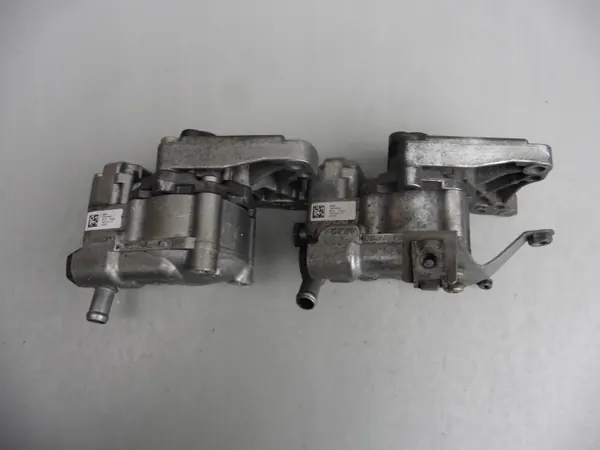 Pompe de direction OEM 678084803 pour BMW Série 5 image 6
