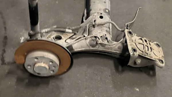 Trave di Sospensione Posteriore VW Taigo 2023 2Q0501053CM image 5