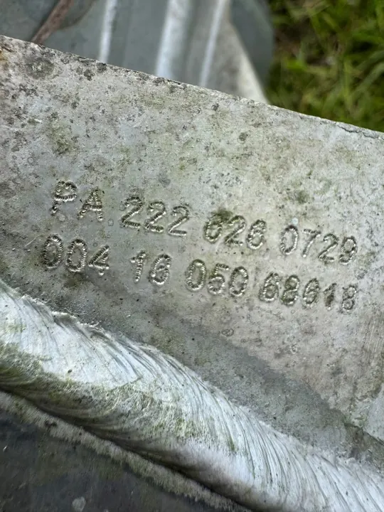 Mercedes S-klass W222 Bakaxel Släde OEM 250867 image 9