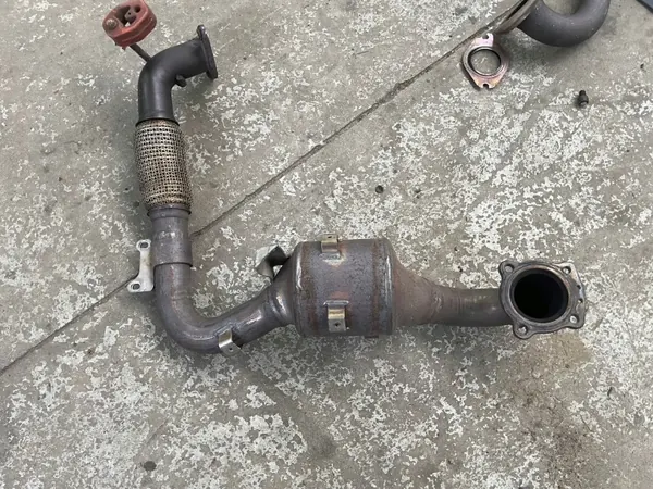 Pot catalytique CV21-5E211-AG pour 1.0 EcoBoost image 3