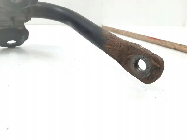 Toyota RAV4 Taka-akselin stabilisaattori OEM MAM54656 image 4