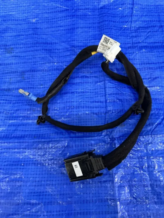 Tomada USB OEM 96120-J9600 para Hyundai Kona I Elétrico image 2