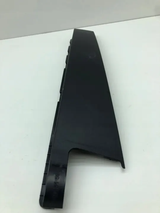 BMW X1 U11 Oikea Takaoven Koriste OEM 9451598 image 2