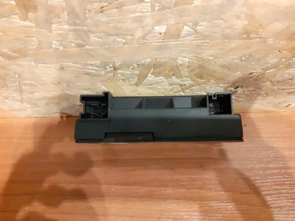 Polttoainepumpun ohjausmoduuli OEM 599 Mercedes-Benz E W212 image 3