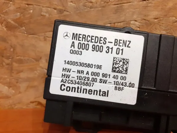 Polttoainepumpun ohjausmoduuli OEM 599 Mercedes-Benz E W212 image 4