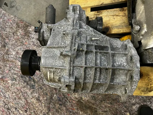 Réducteur de boîte de transfert OEM MB3P-7A195-AA Ford Bronco image 5