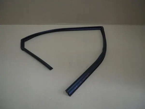 OEM USZCZELKA SZYBY DRZWI PRAWY TYŁ SSANGYONG KORANDO IV image 2