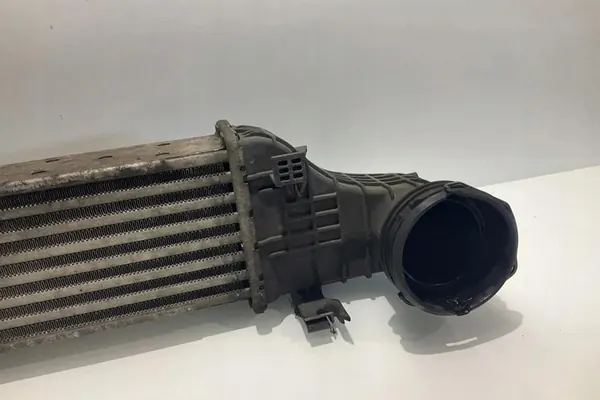 Intercooler Radiator MERCEDES-BENZ CLS 3.0L diesel A2115003902 image 2