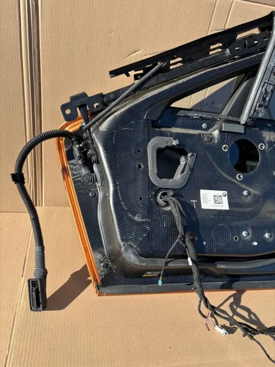 BMW i8 Roadster rechter deur OEM 530510550 image 8