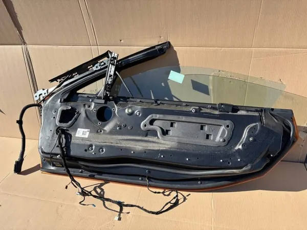 BMW i8 Roadster rechter deur OEM 530510550 image 9