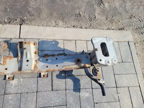 Mitsubishi etutukipalkki - Käytetty OEM-osa image 7