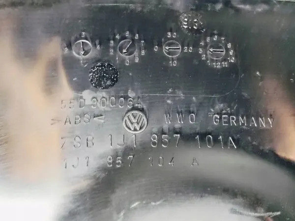 Boîte à gants passager VW Golf IV OEM 1J1857103A image 3