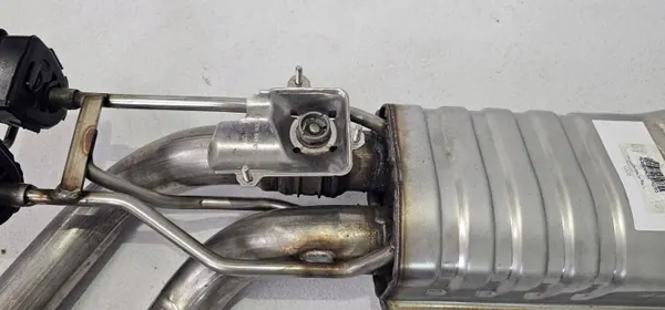 OEM A4634901104 Rechter achterdemper Mercedes G W463 AMG image 8