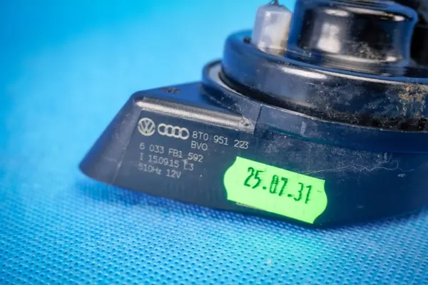 Toeter OEM 8T0951223 voor Audi A4 A5 Q5 - Gebruikt image 4