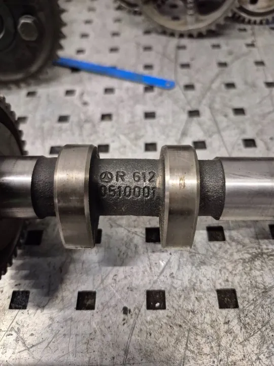 Árbol de levas R6120510001 usado para Mercedes-Benz image 3