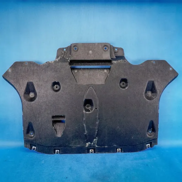 Motor- och transmissionsskydd Audi A8 2010-2017 OEM image 6