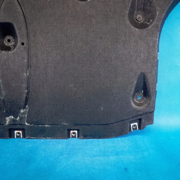 Motor- och transmissionsskydd Audi A8 2010-2017 OEM image 7