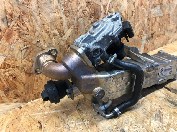 Arrefecedor válvula EGR usado OEM 8596444 para BMW B47 image 4